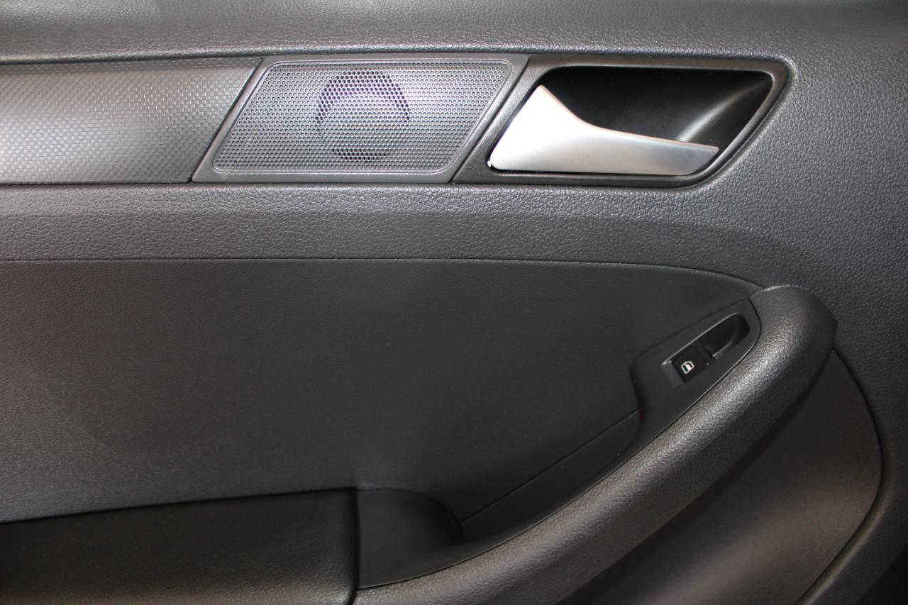 Volkswagen Jetta Sedan 4dr Auto 1.4T S 2016