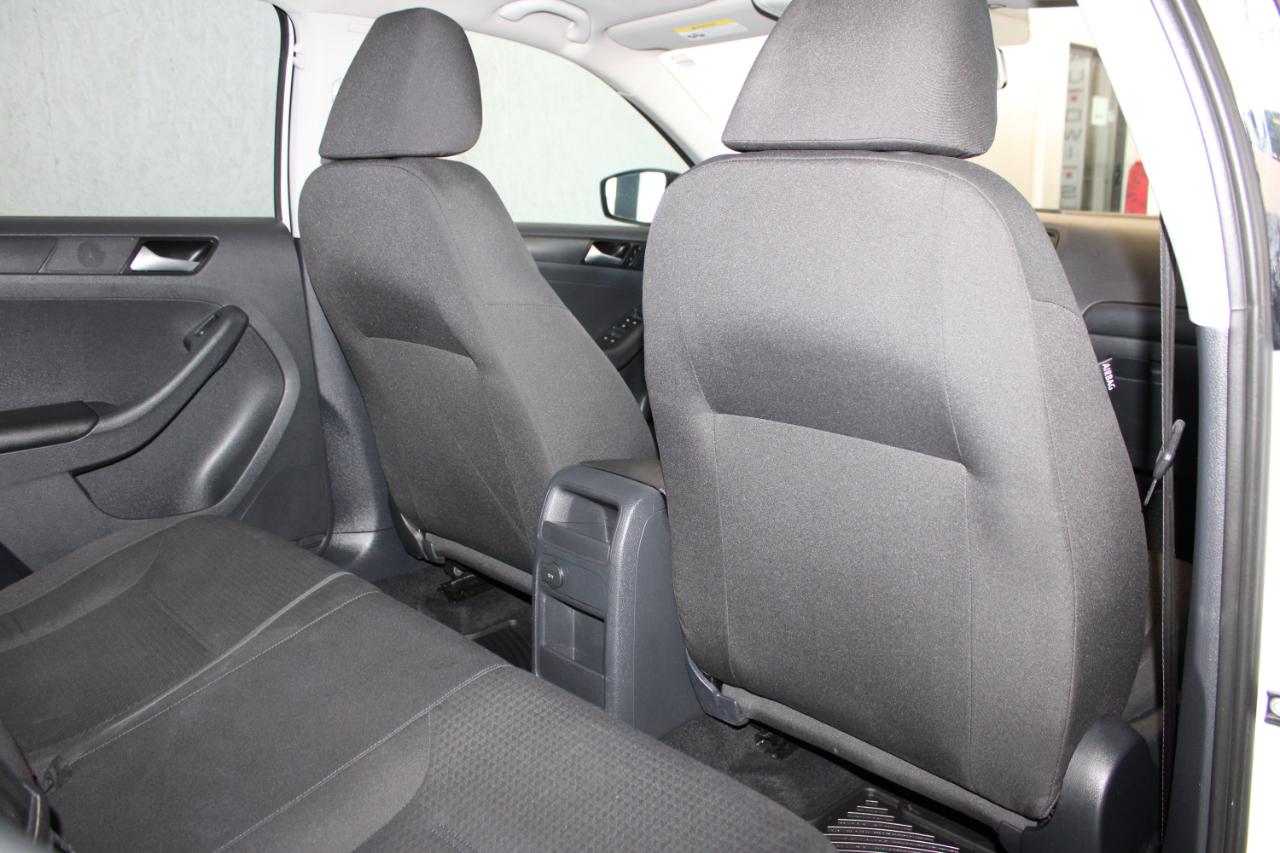 Volkswagen Jetta Sedan 4dr Auto 1.4T S 2016