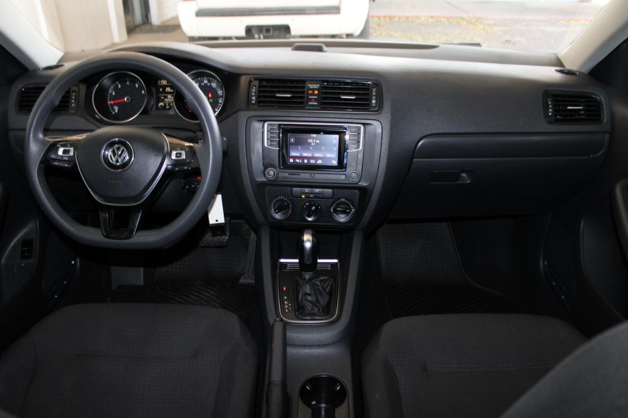 Volkswagen Jetta Sedan 4dr Auto 1.4T S 2016