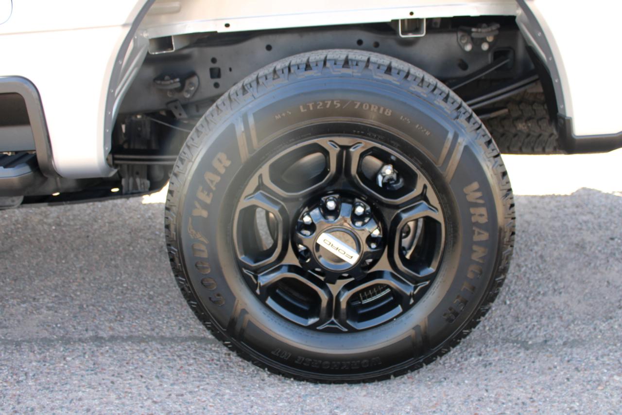 Ford Super Duty F-250 SRW 4WD Crew Cab 156" FX4 2024