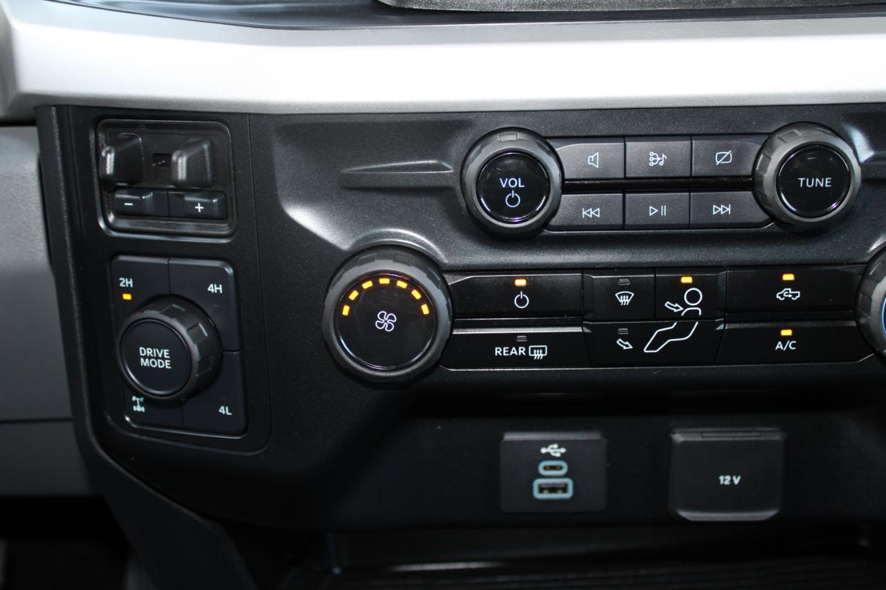 Ford Super Duty F-250 SRW 4WD Crew Cab 156" FX4 2024