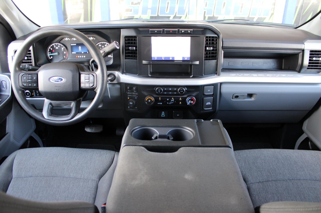 Ford Super Duty F-250 SRW 4WD Crew Cab 156" FX4 2024