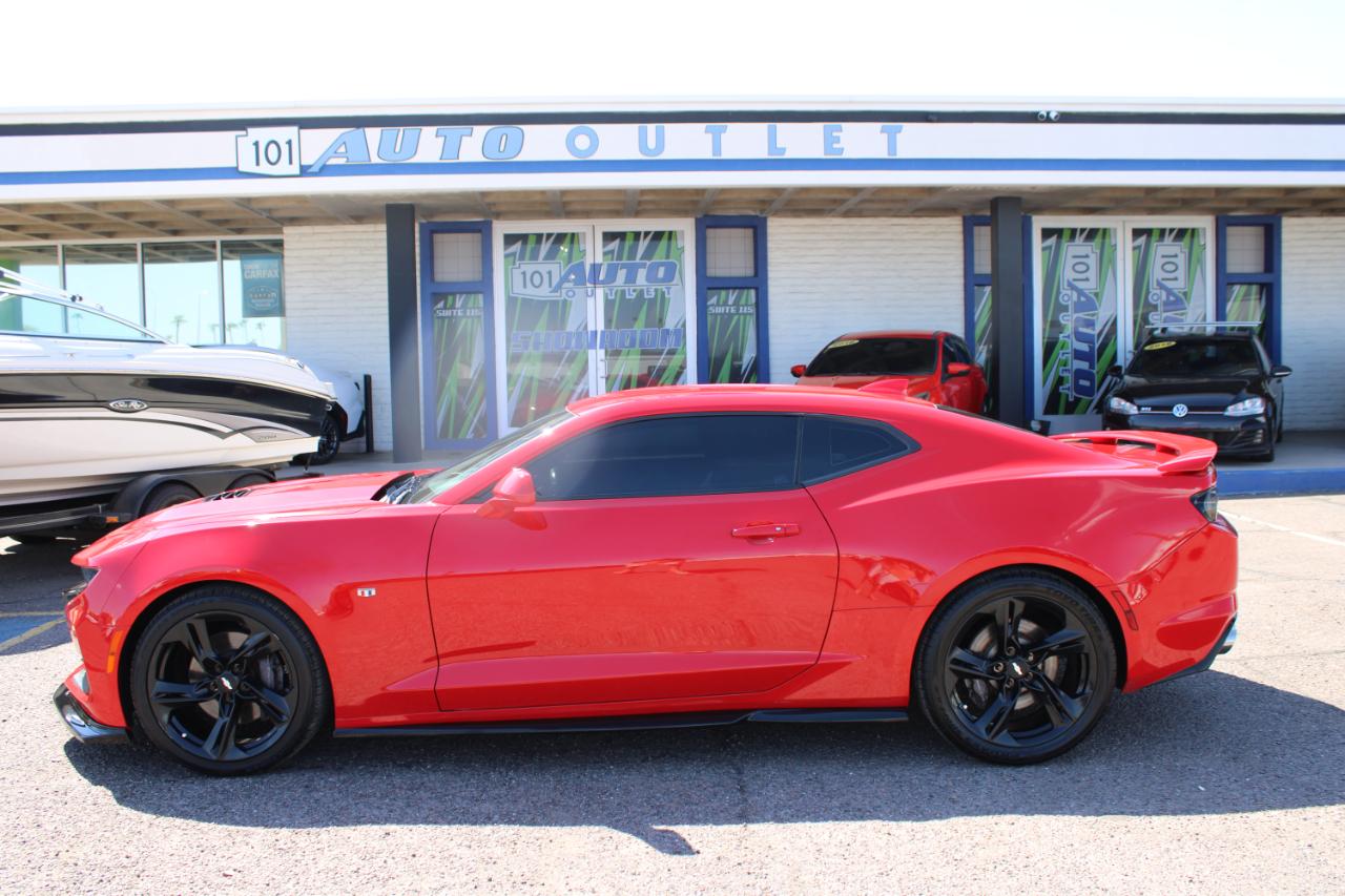 Chevrolet Camaro 2dr Cpe 1SS 2019