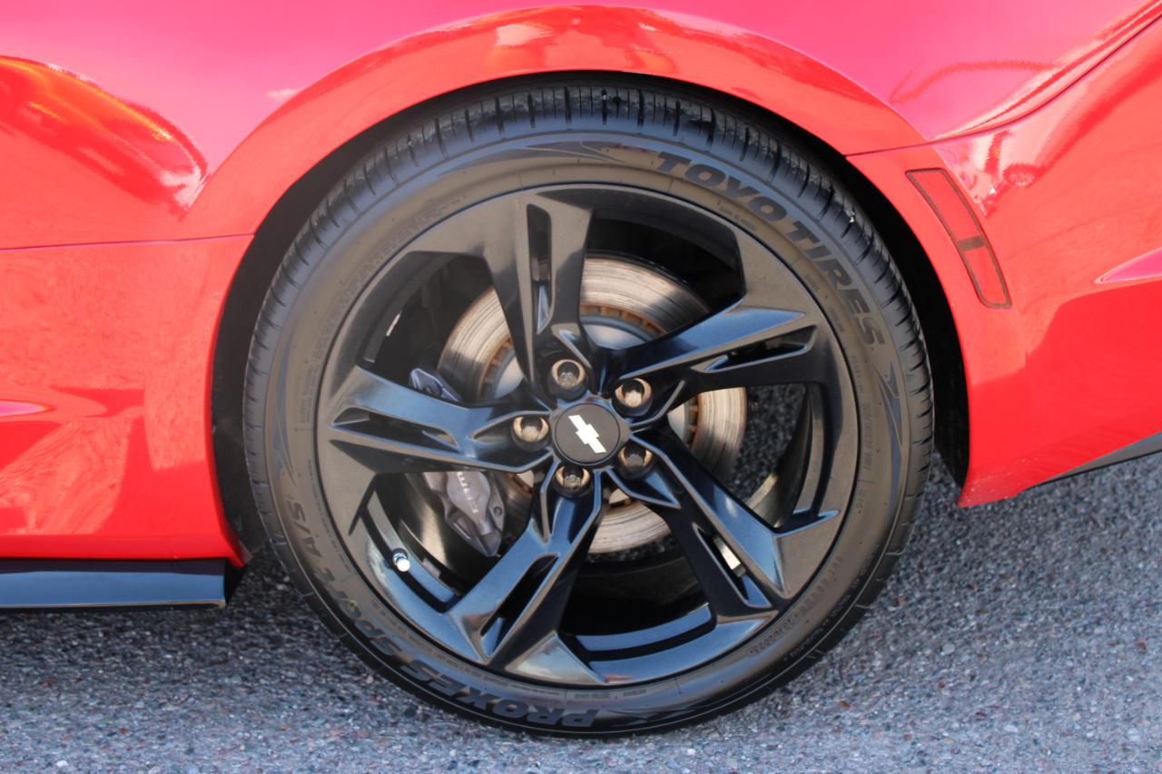 Chevrolet Camaro 2dr Cpe 1SS 2019