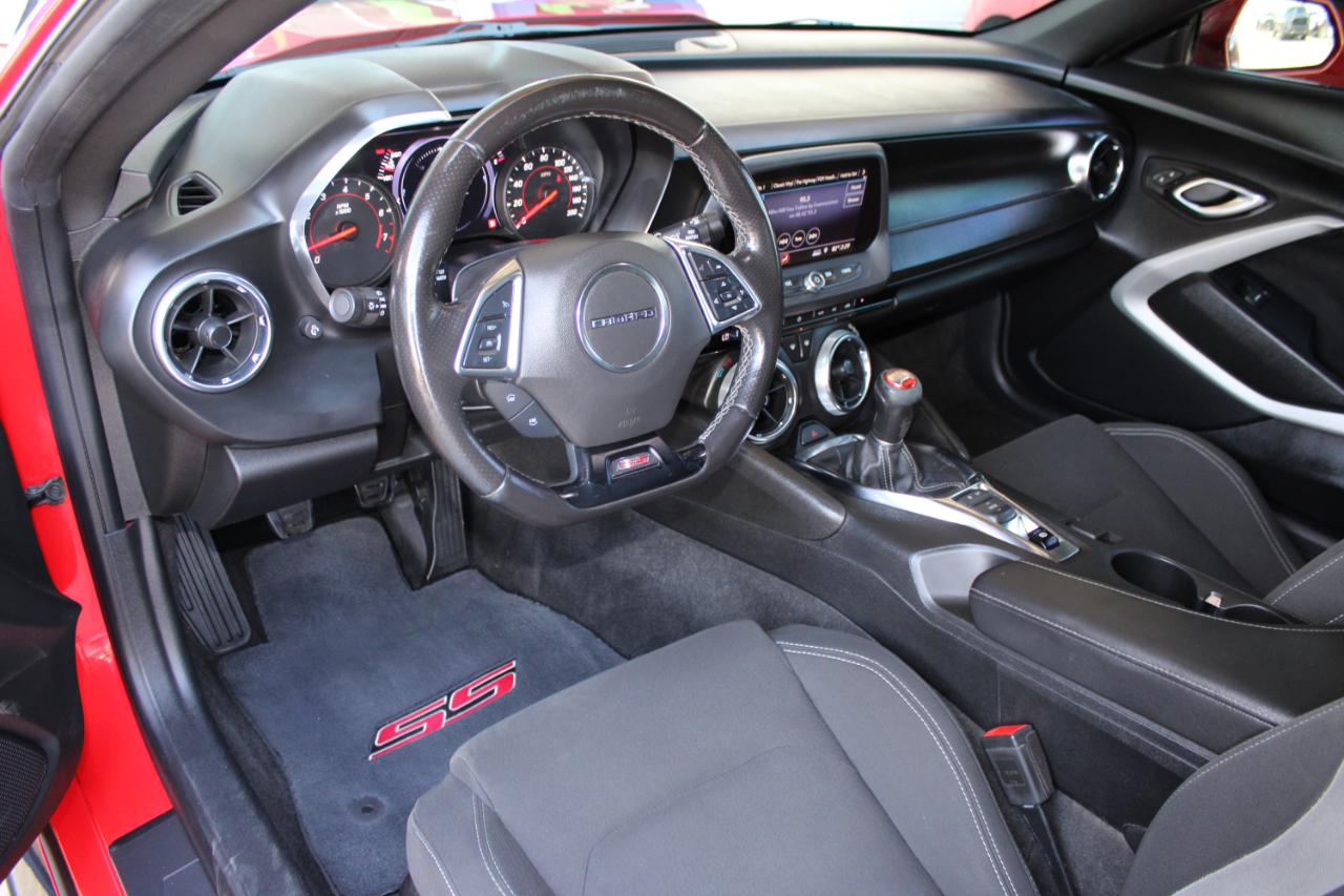 Chevrolet Camaro 2dr Cpe 1SS 2019