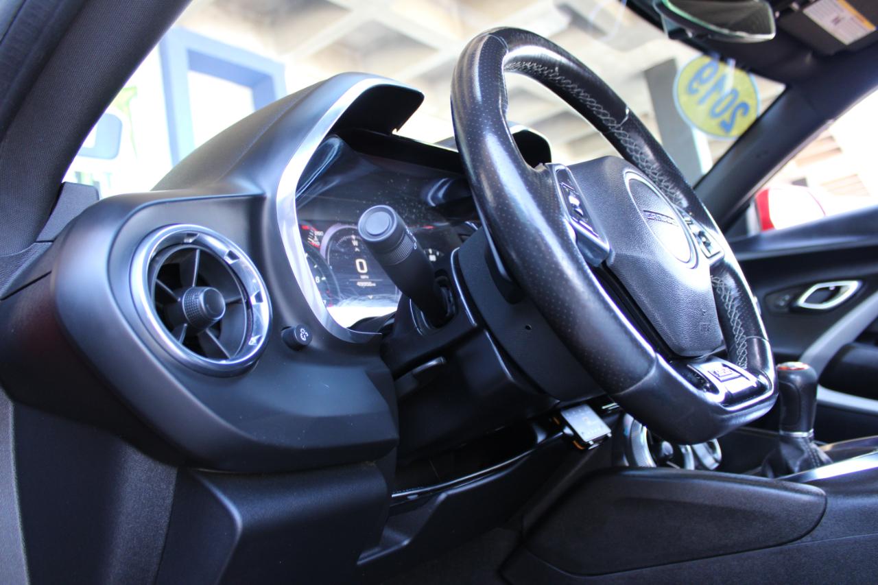 Chevrolet Camaro 2dr Cpe 1SS 2019