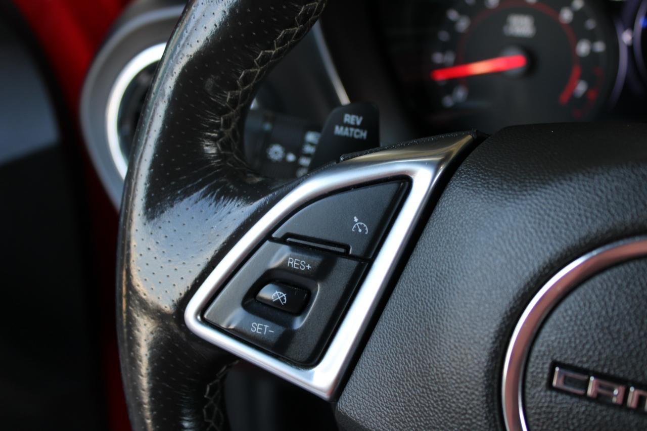Chevrolet Camaro 2dr Cpe 1SS 2019
