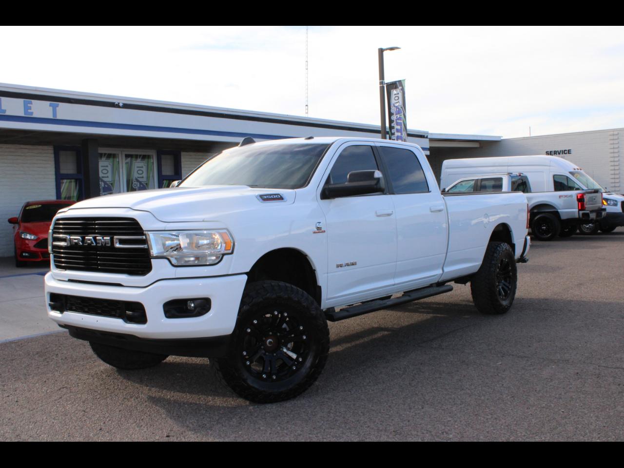 RAM 3500 Big Horn 4x4 Crew Cab 8' Box 2019