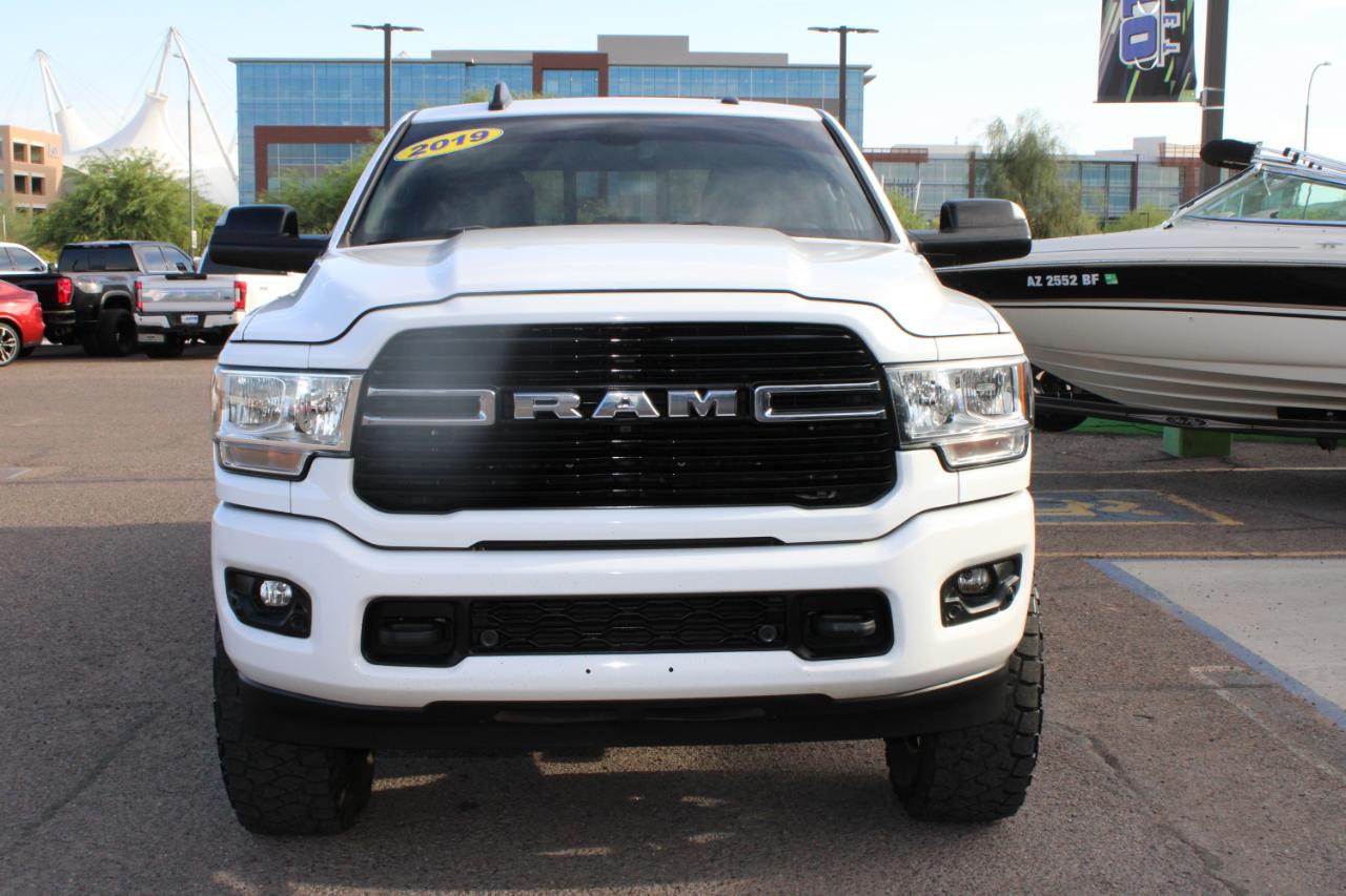 RAM 3500 Big Horn 4x4 Crew Cab 8' Box 2019