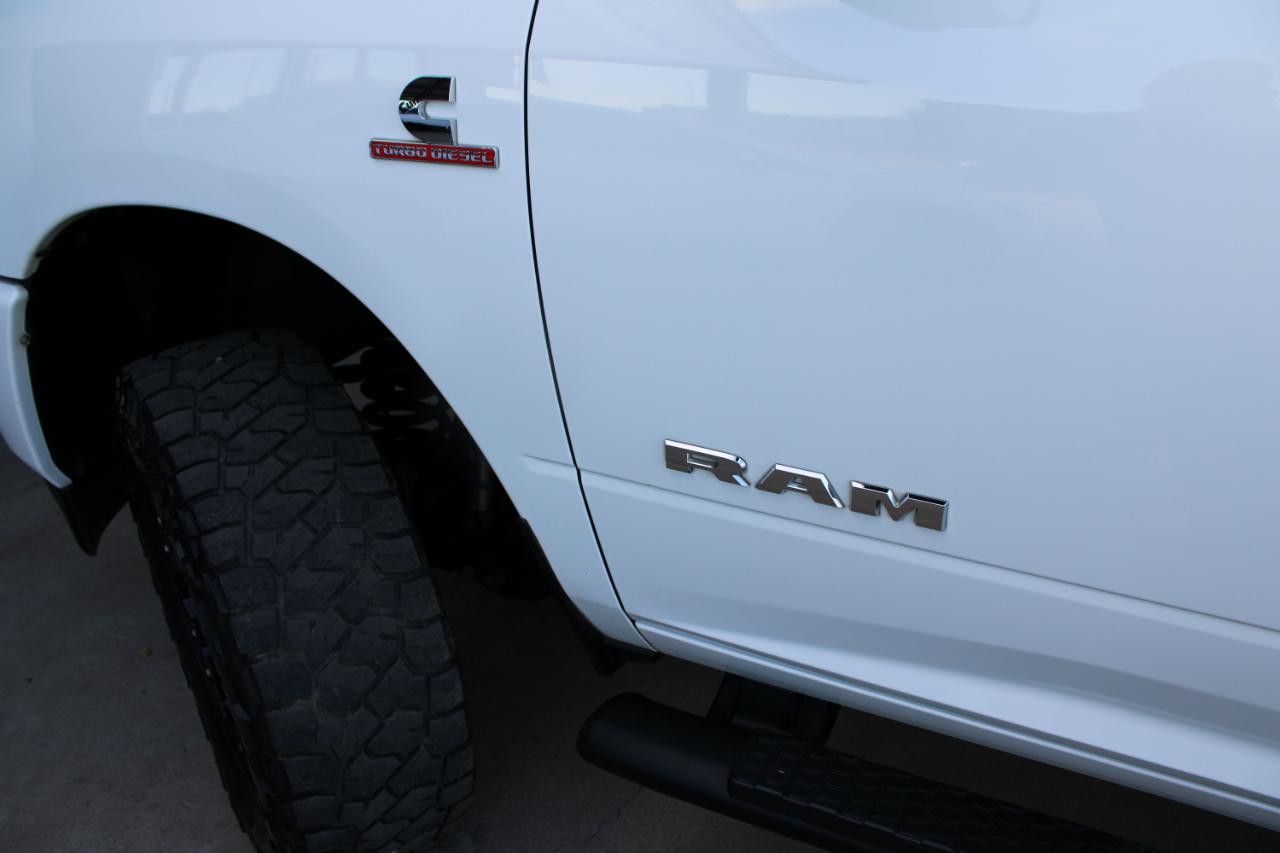 RAM 3500 Big Horn 4x4 Crew Cab 8' Box 2019