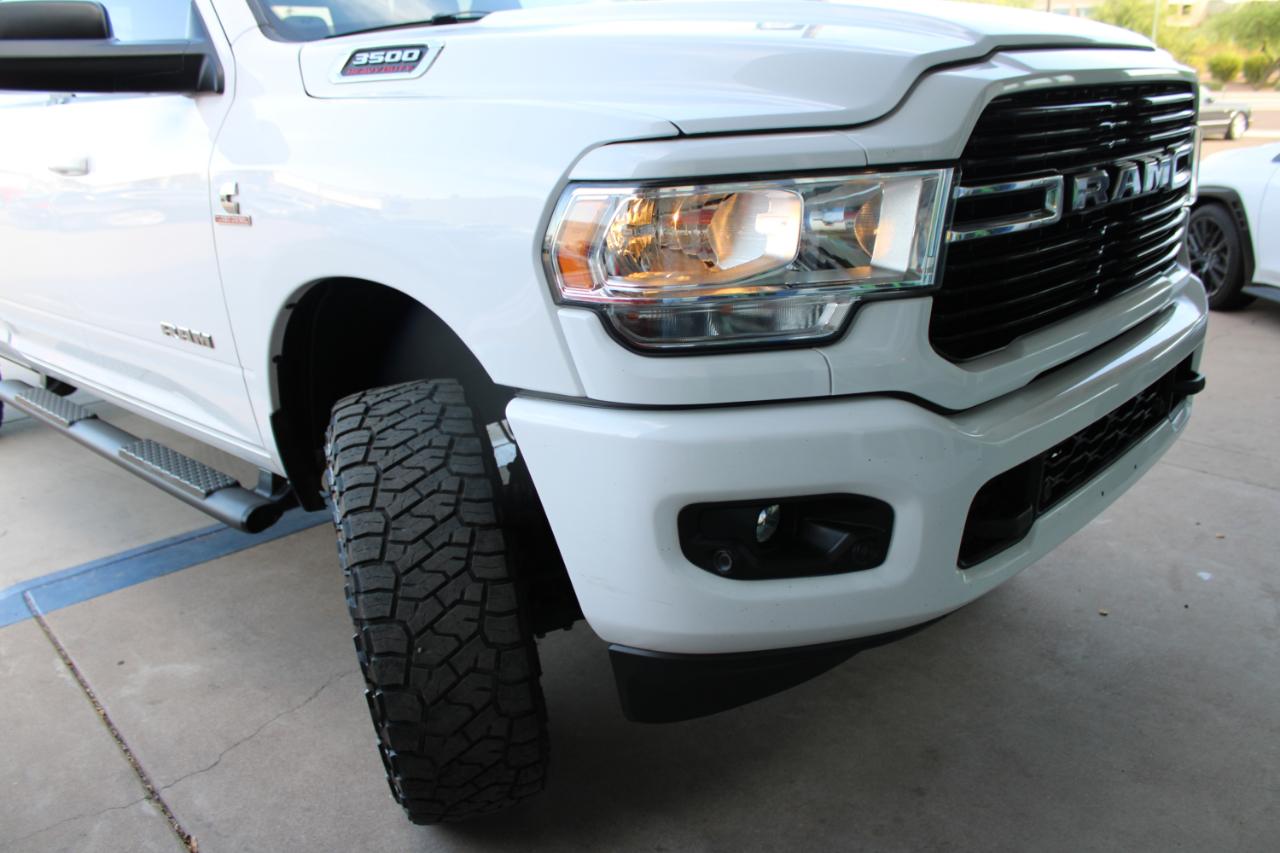 RAM 3500 Big Horn 4x4 Crew Cab 8' Box 2019