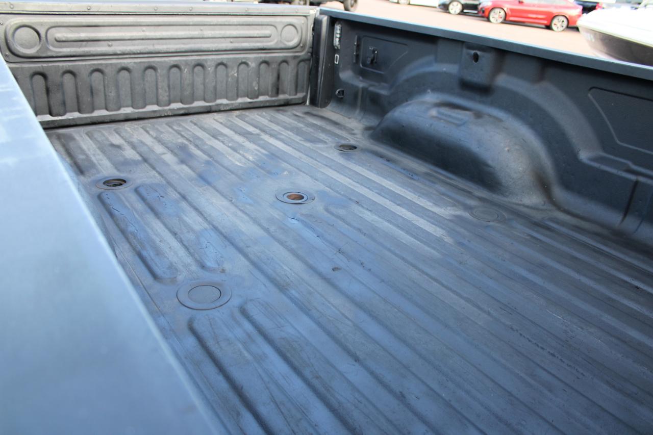 RAM 3500 Big Horn 4x4 Crew Cab 8' Box 2019