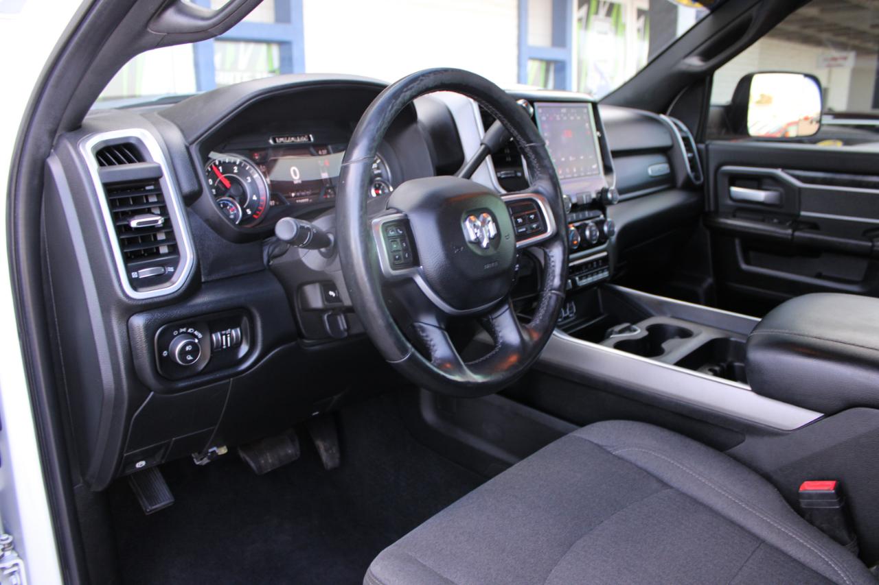 RAM 3500 Big Horn 4x4 Crew Cab 8' Box 2019