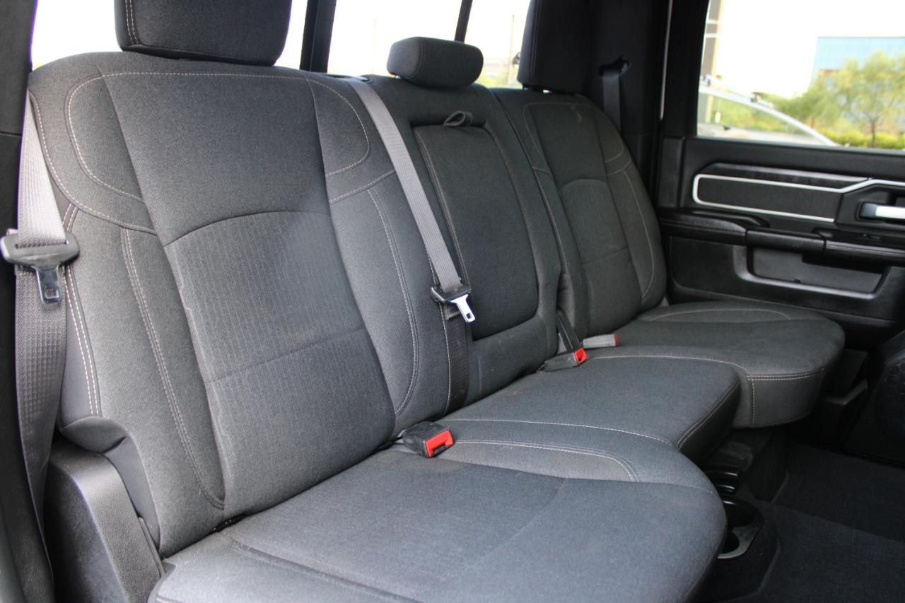 RAM 3500 Big Horn 4x4 Crew Cab 8' Box 2019