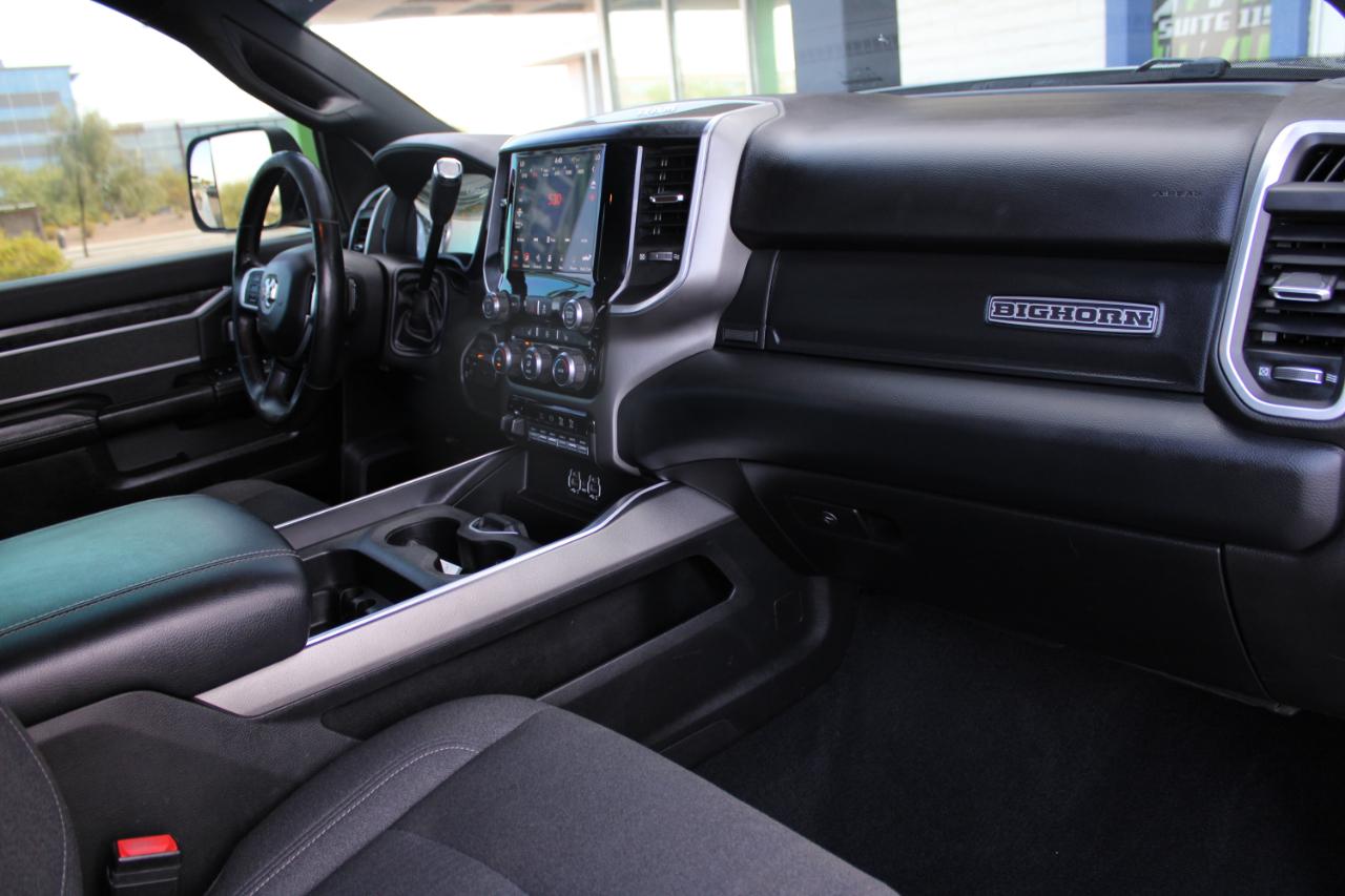 RAM 3500 Big Horn 4x4 Crew Cab 8' Box 2019