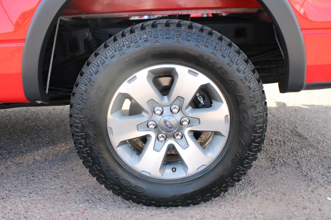 Ford F-150 FX4 SuperCrew 5.5-ft. Bed 4WD 2011