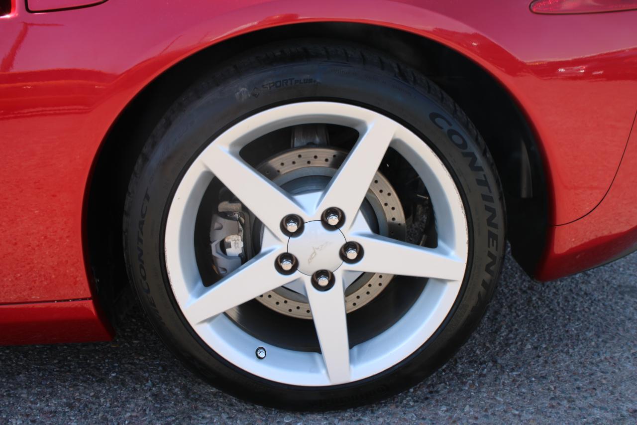 Chevrolet Corvette 2dr Cpe 2005