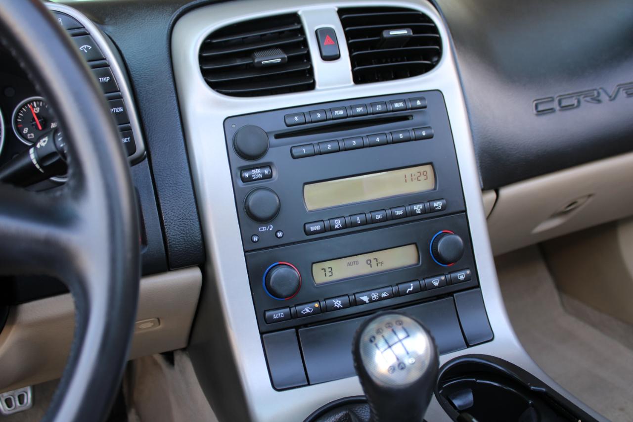 Chevrolet Corvette 2dr Cpe 2005