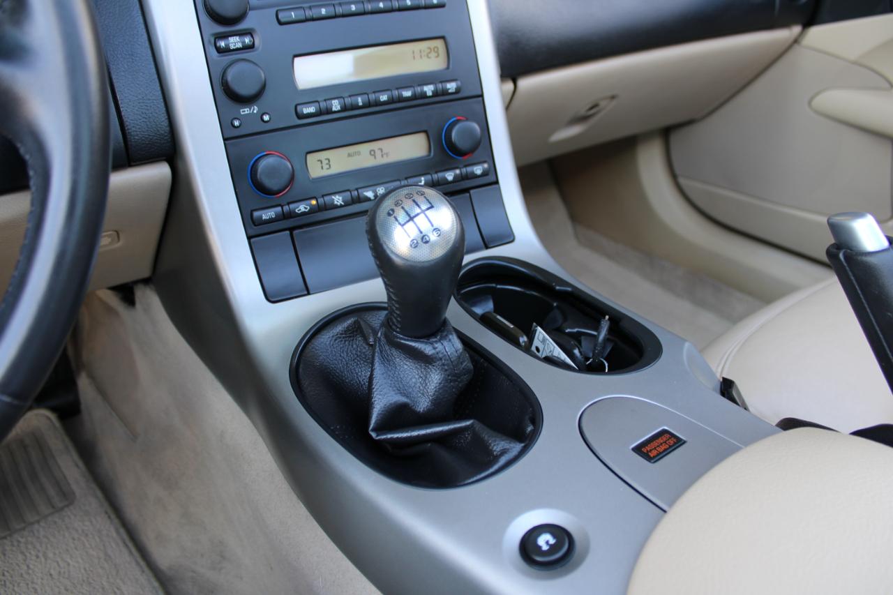 Chevrolet Corvette 2dr Cpe 2005