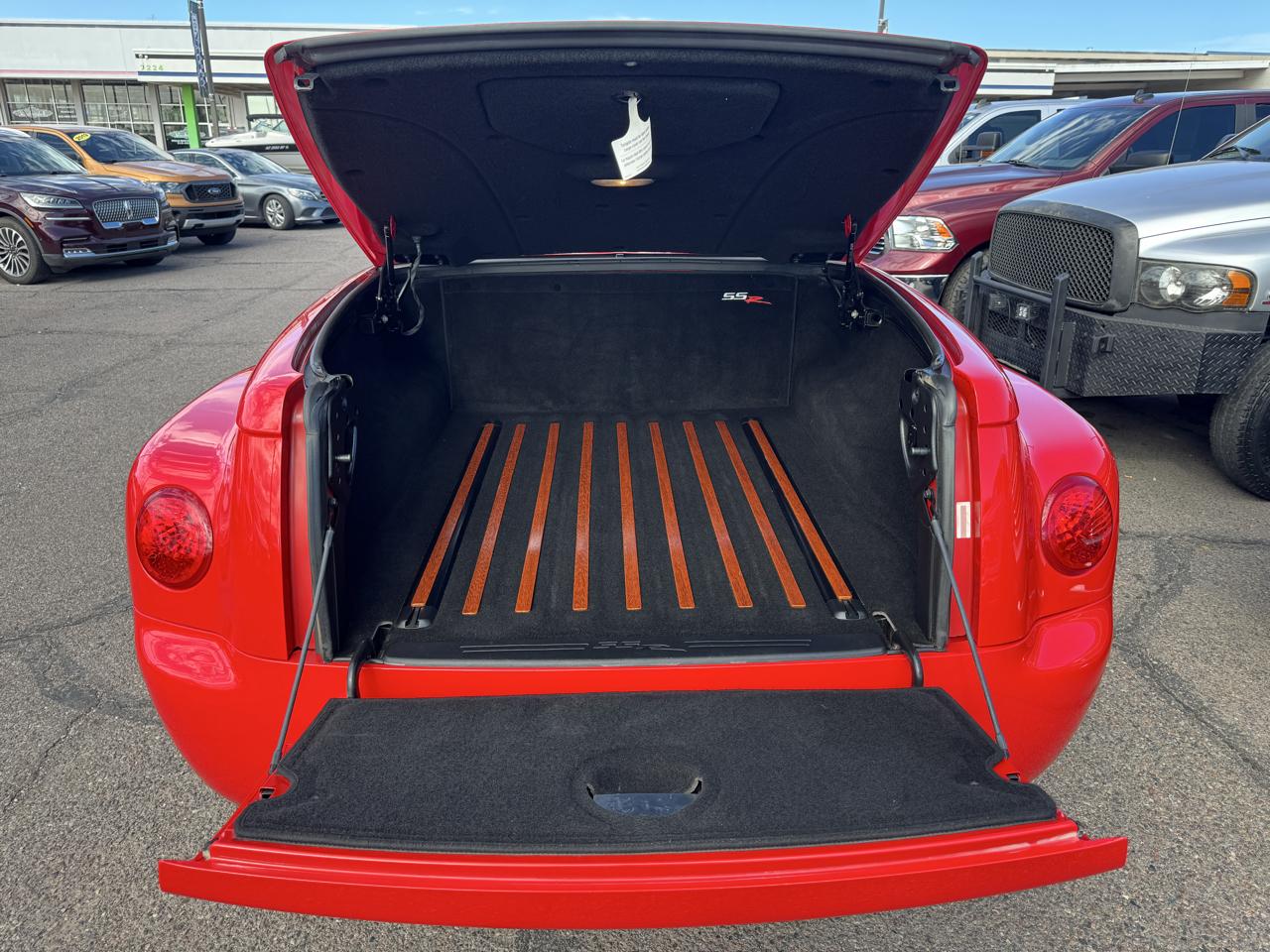 Chevrolet SSR Reg Cab 116.0" WB LS 2004