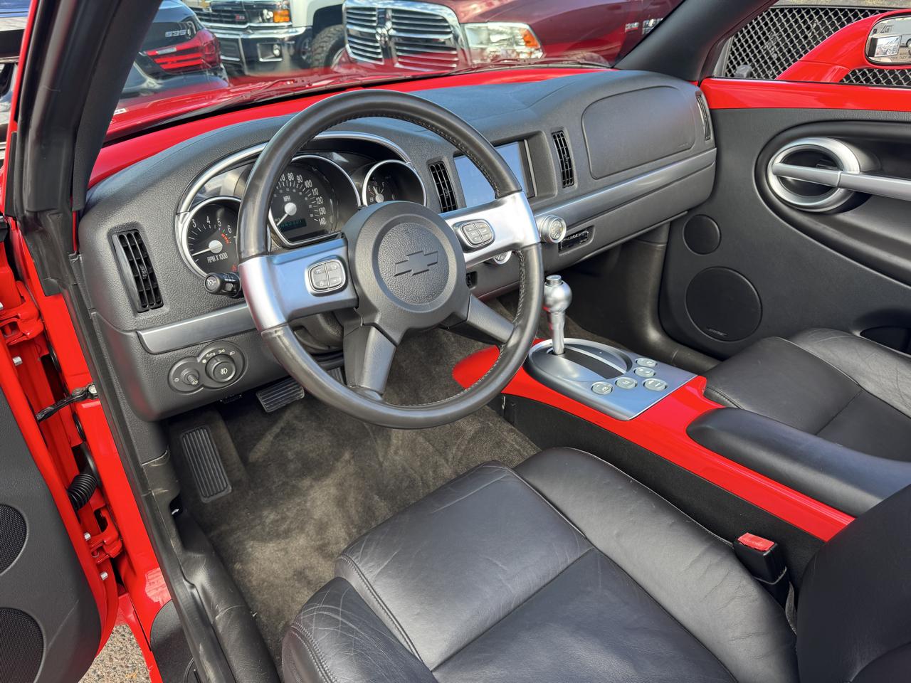 Chevrolet SSR Reg Cab 116.0" WB LS 2004