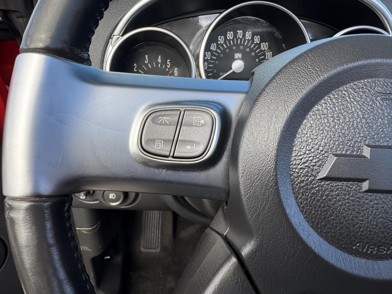 Chevrolet SSR Reg Cab 116.0" WB LS 2004