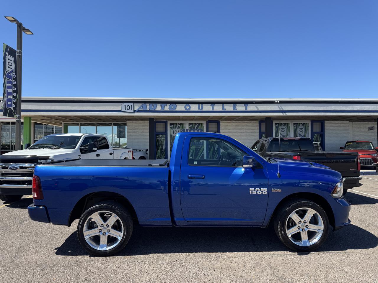 RAM 1500 Sport 4x2 Reg Cab 6'4" Box 2018