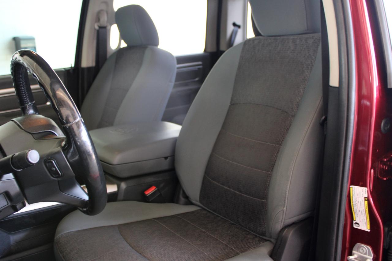 RAM 1500 2WD Crew Cab 140.5" Big Horn 2016