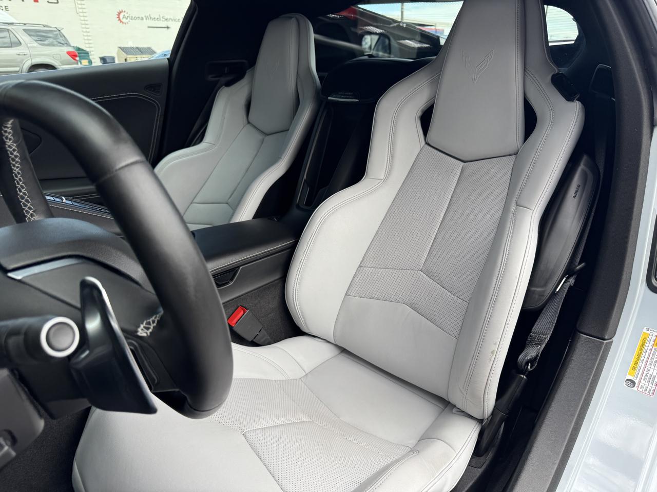 Chevrolet Corvette 2dr Stingray Cpe w/1LT 2021