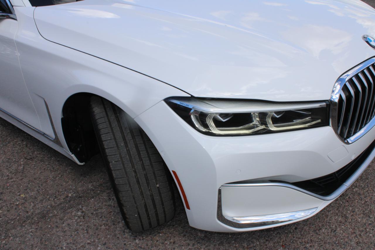 BMW 7 Series 740i Sedan 2020