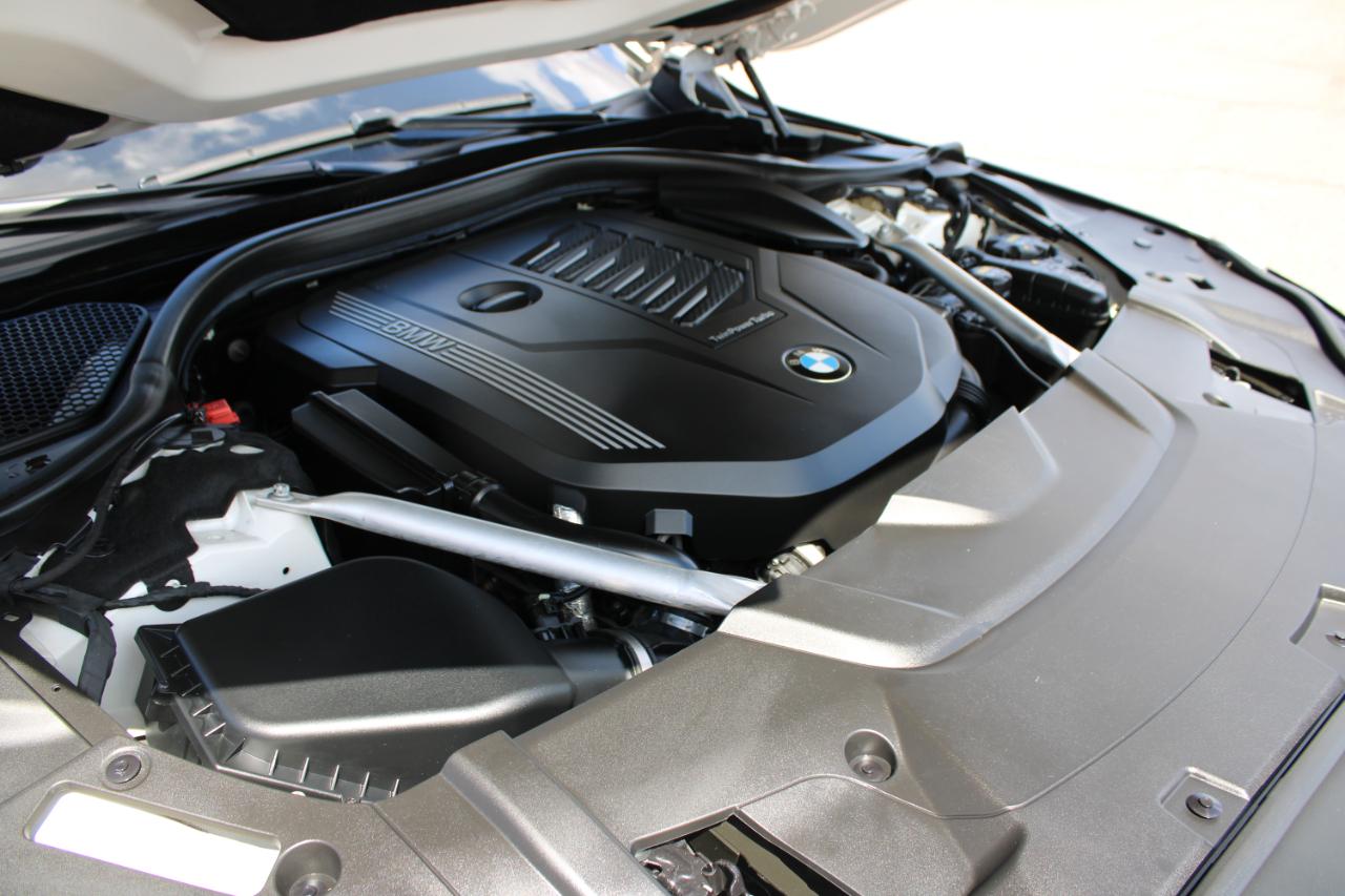 BMW 7 Series 740i Sedan 2020