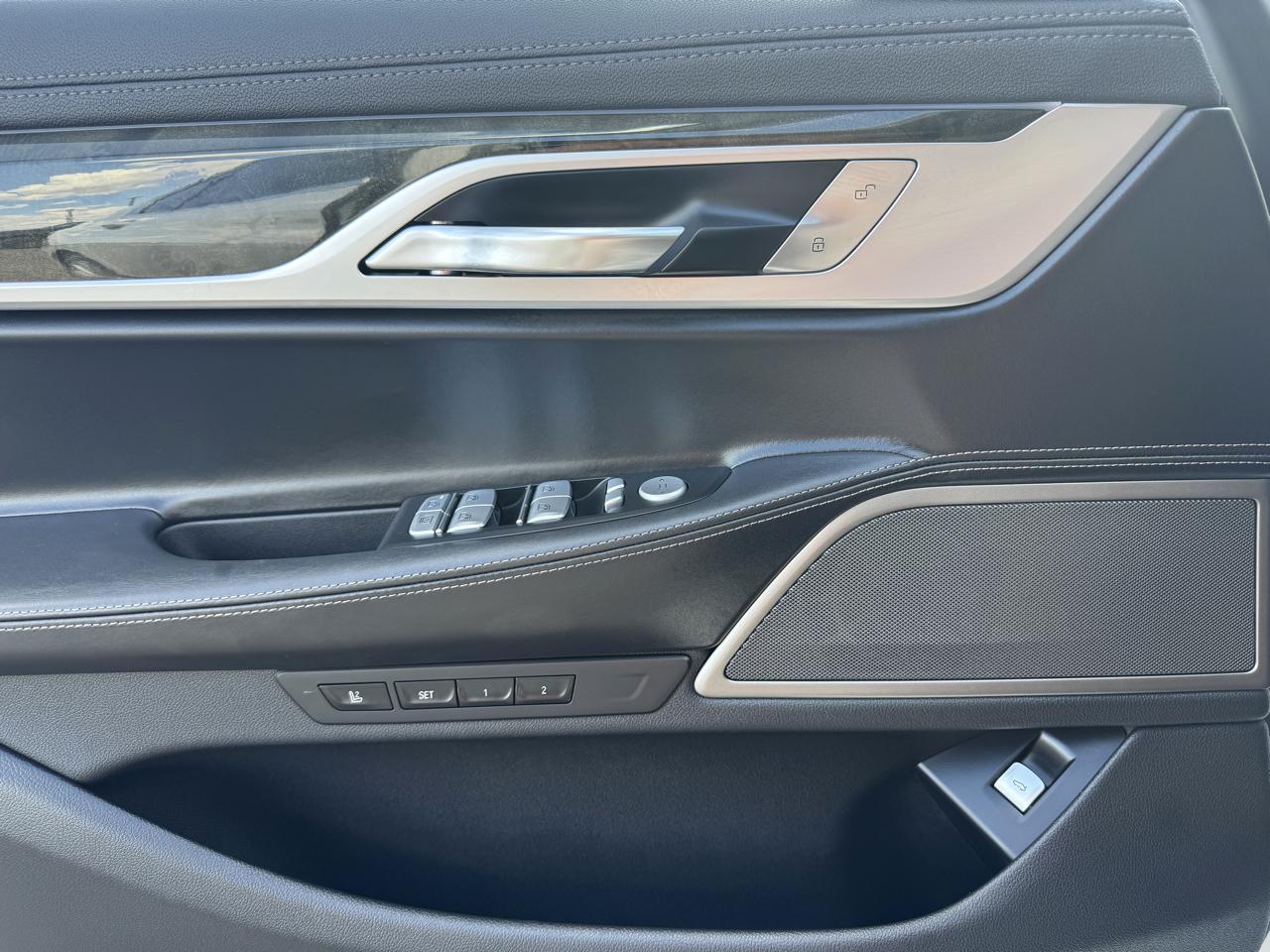 BMW 7 Series 740i Sedan 2020