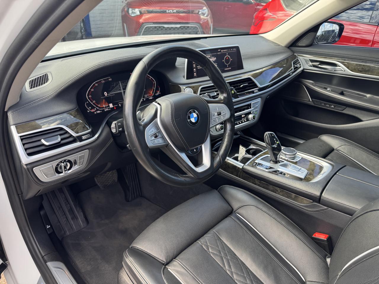 BMW 7 Series 740i Sedan 2020
