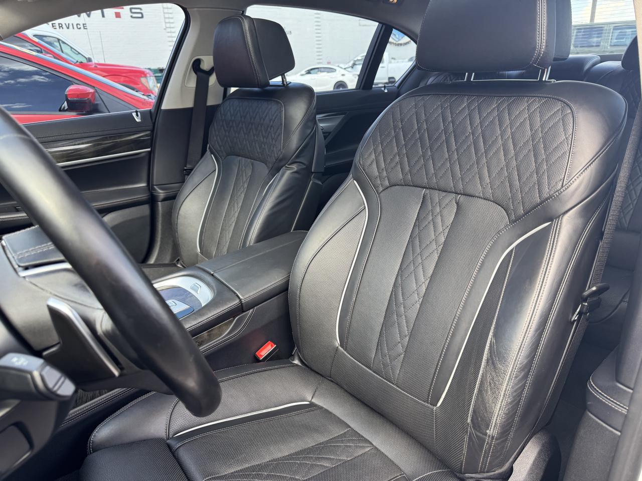 BMW 7 Series 740i Sedan 2020