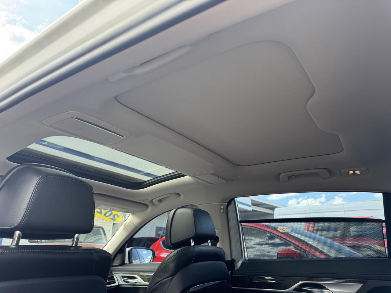 BMW 7 Series 740i Sedan 2020