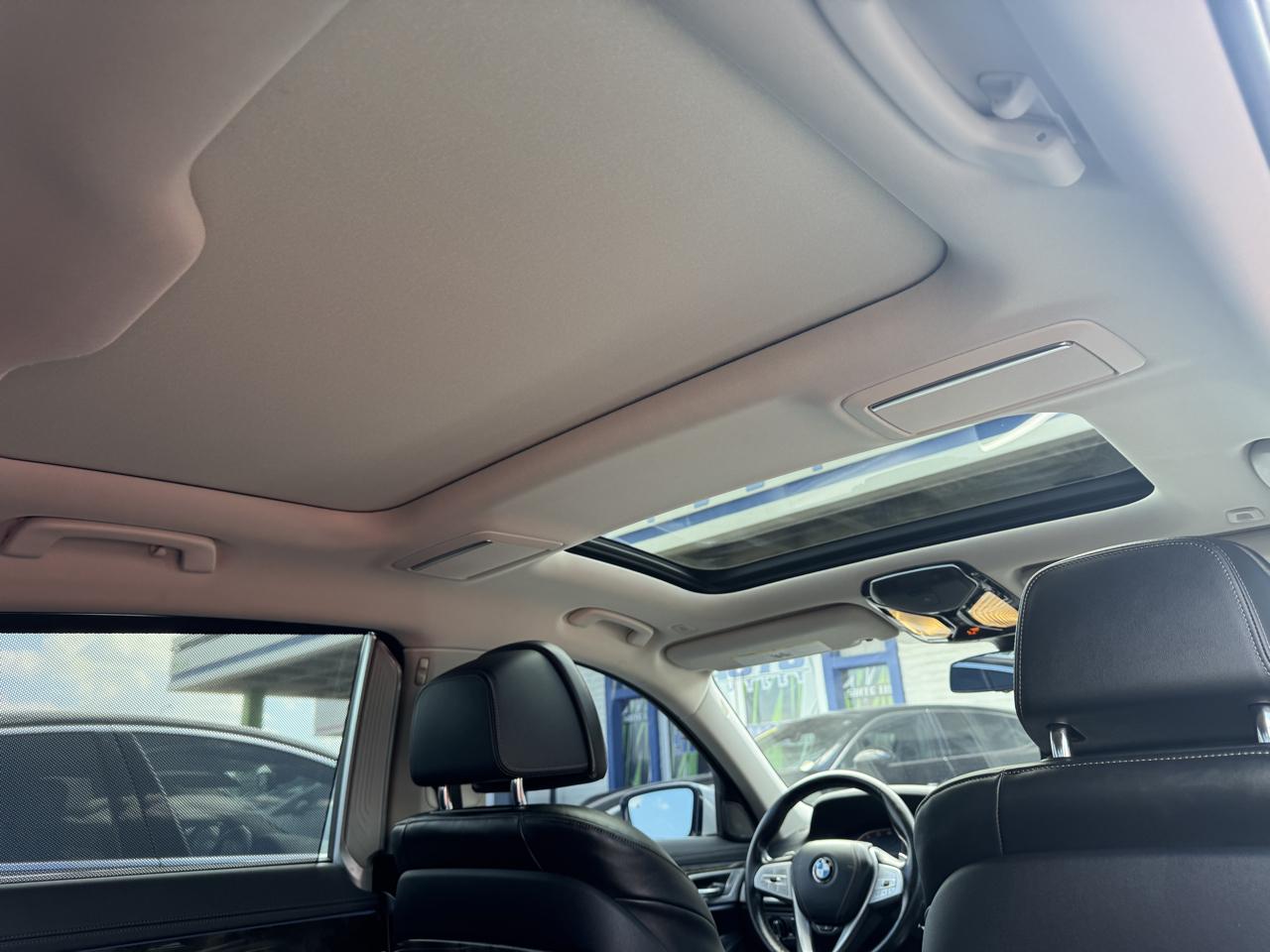 BMW 7 Series 740i Sedan 2020