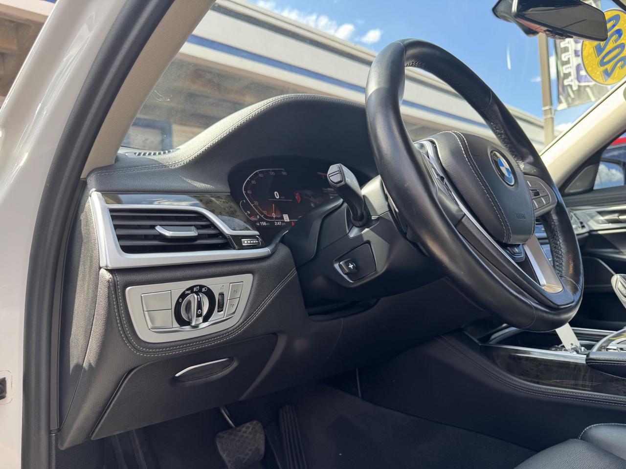 BMW 7 Series 740i Sedan 2020
