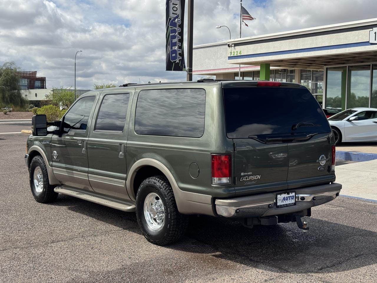 Ford Excursion 137" WB Limited 2001