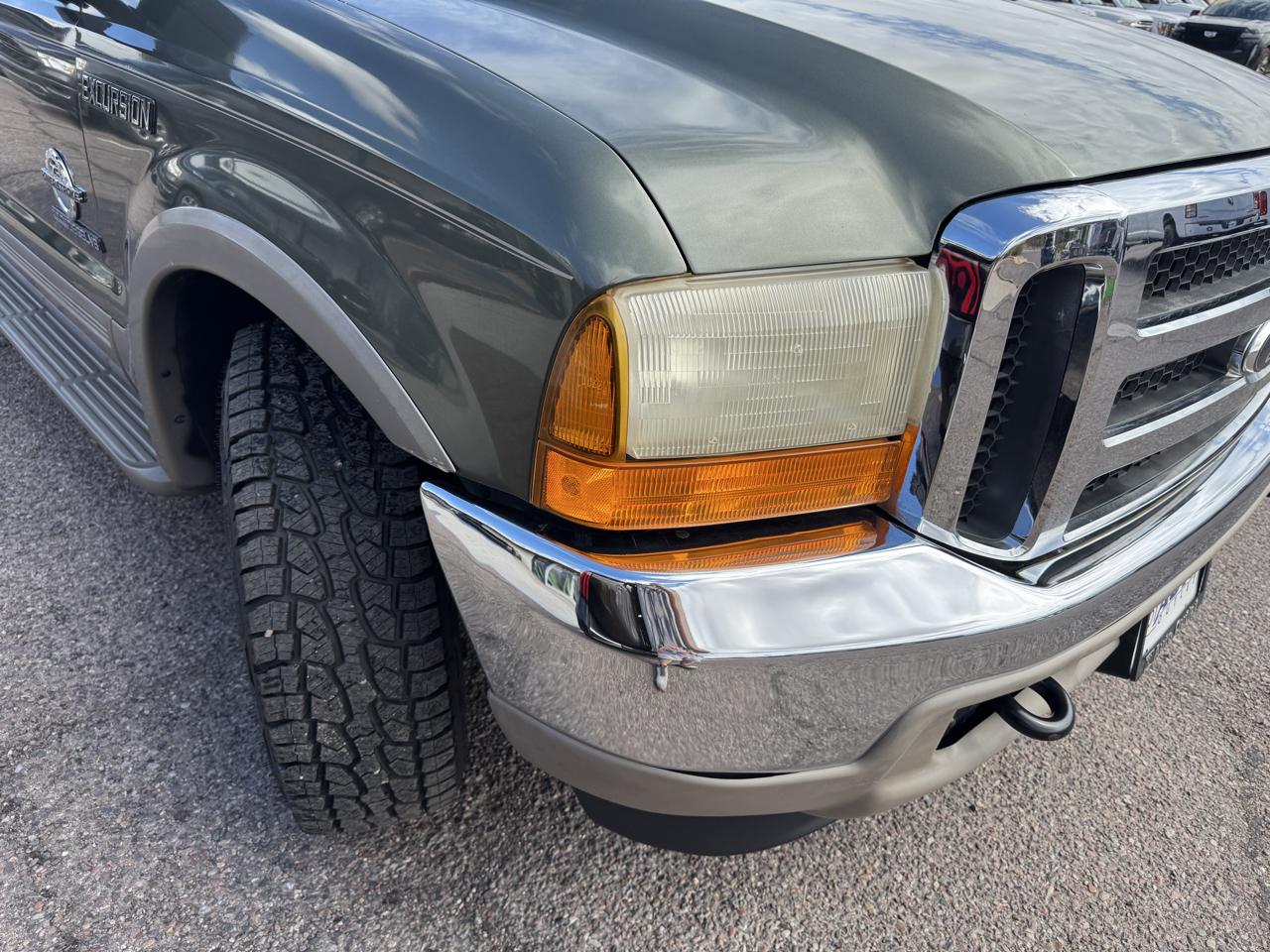 Ford Excursion 137" WB Limited 2001