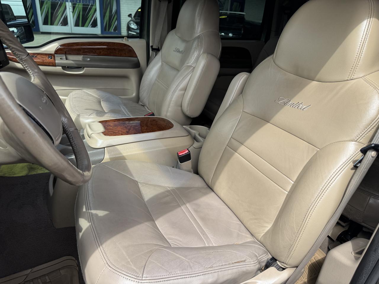 Ford Excursion 137" WB Limited 2001