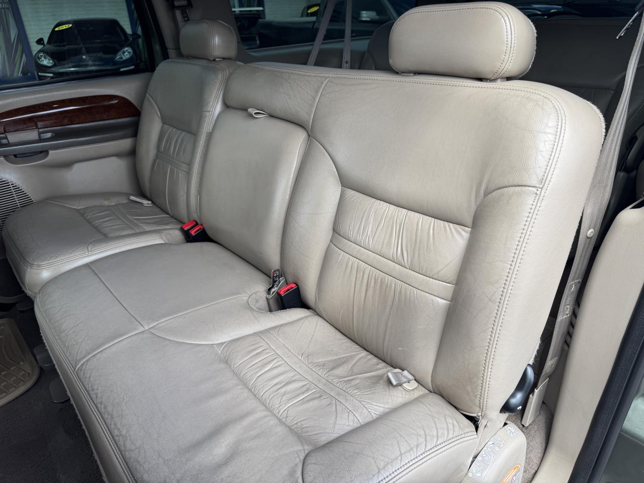 Ford Excursion 137" WB Limited 2001