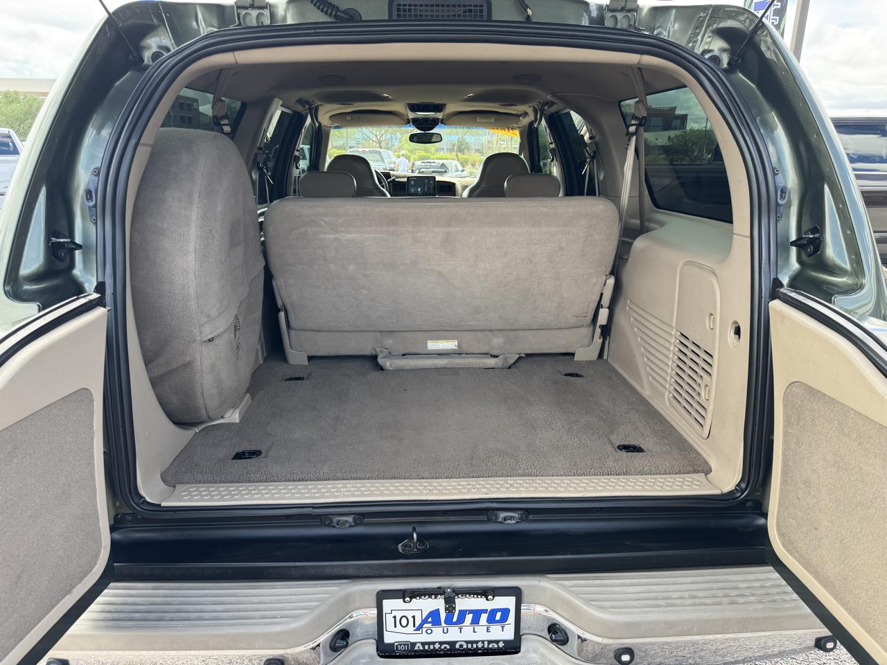 Ford Excursion 137" WB Limited 2001