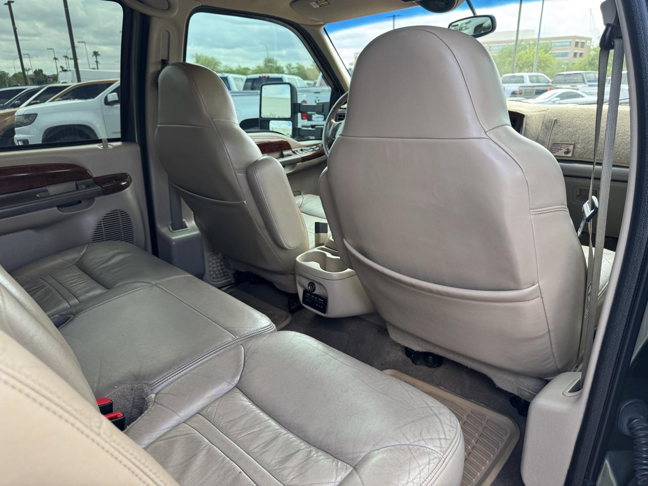 Ford Excursion 137" WB Limited 2001