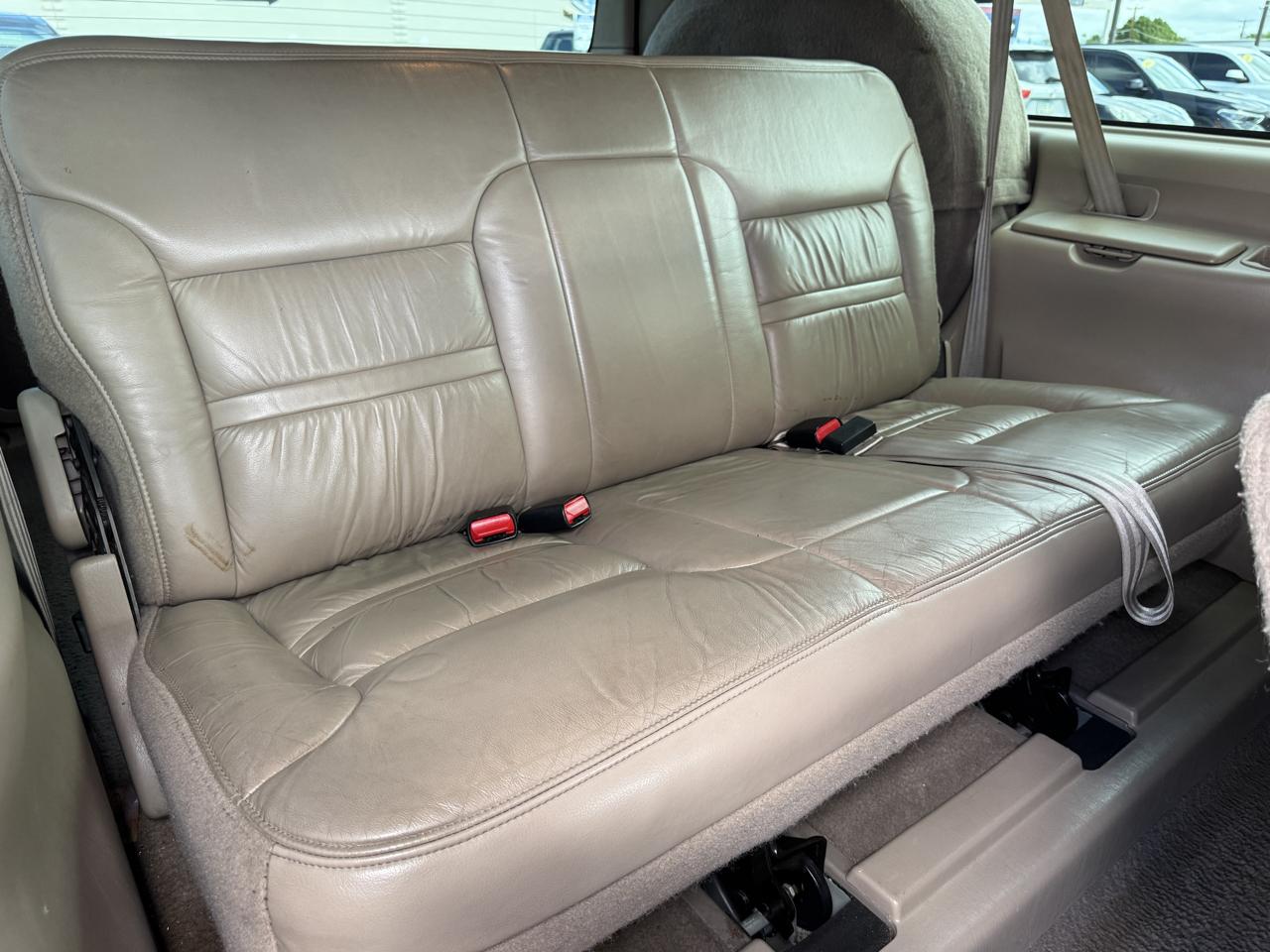 Ford Excursion 137" WB Limited 2001