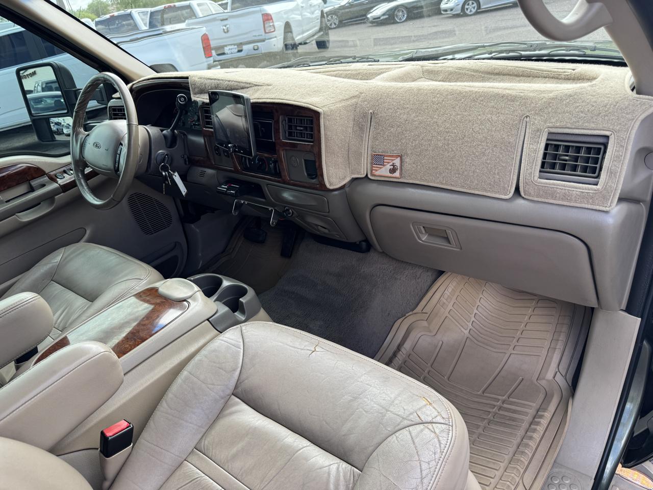 Ford Excursion 137" WB Limited 2001