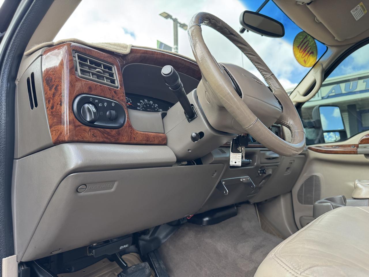 Ford Excursion 137" WB Limited 2001