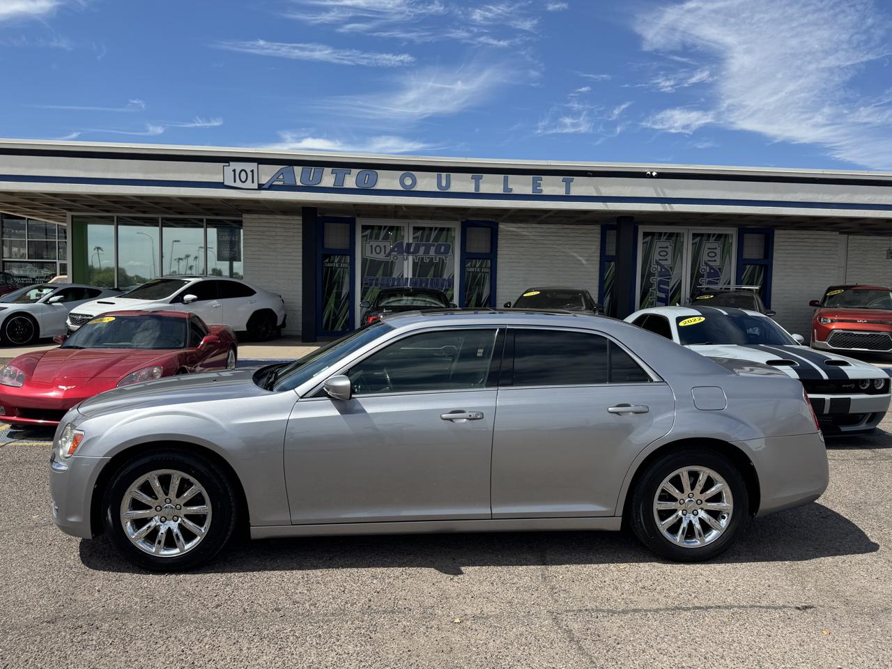 Chrysler 300 4dr Sdn RWD 2014