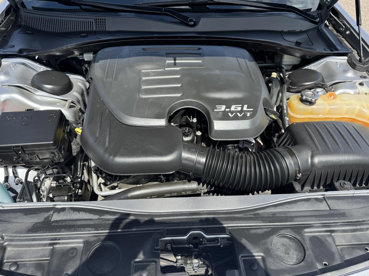 Chrysler 300 4dr Sdn RWD 2014