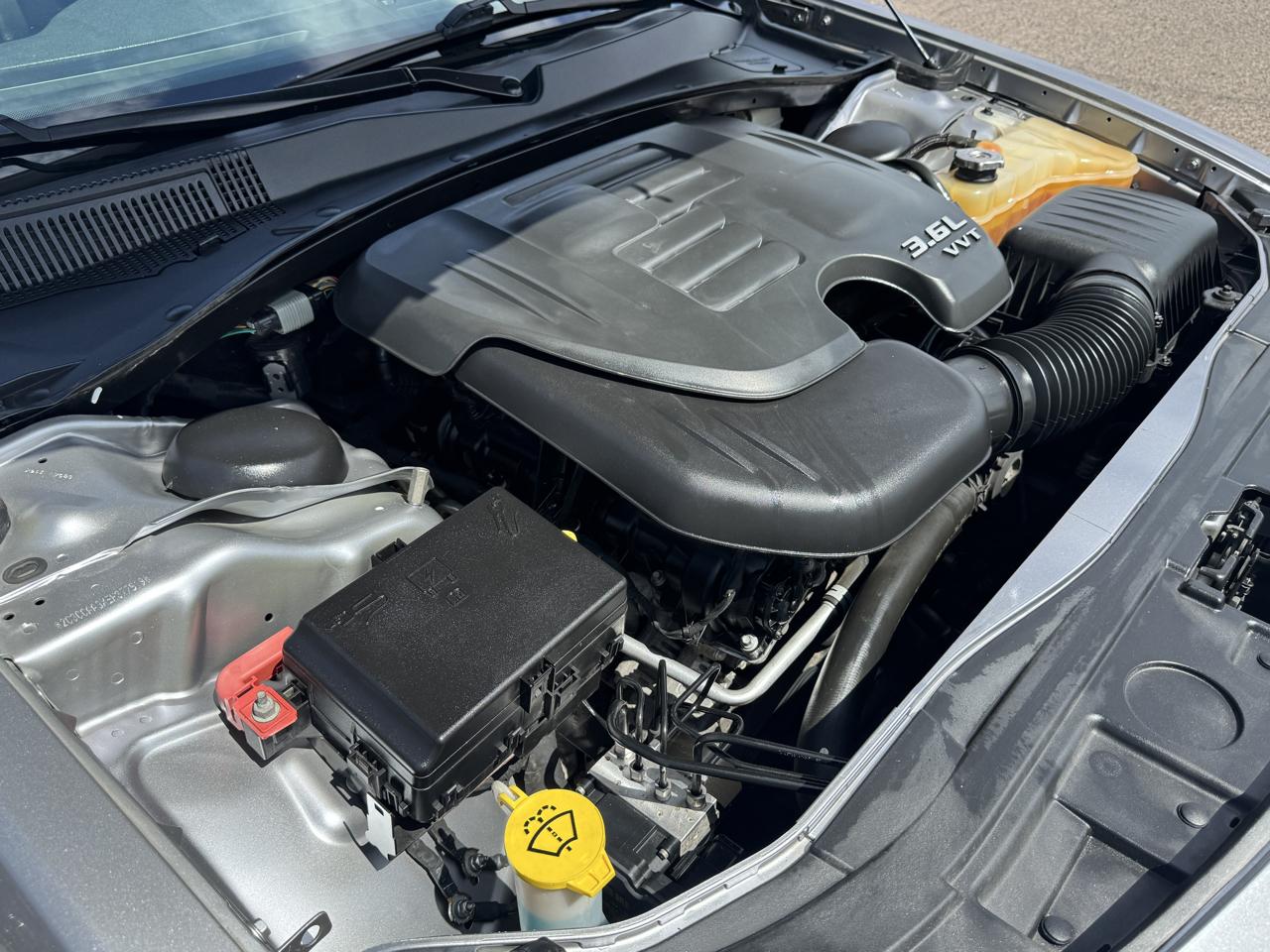 Chrysler 300 4dr Sdn RWD 2014