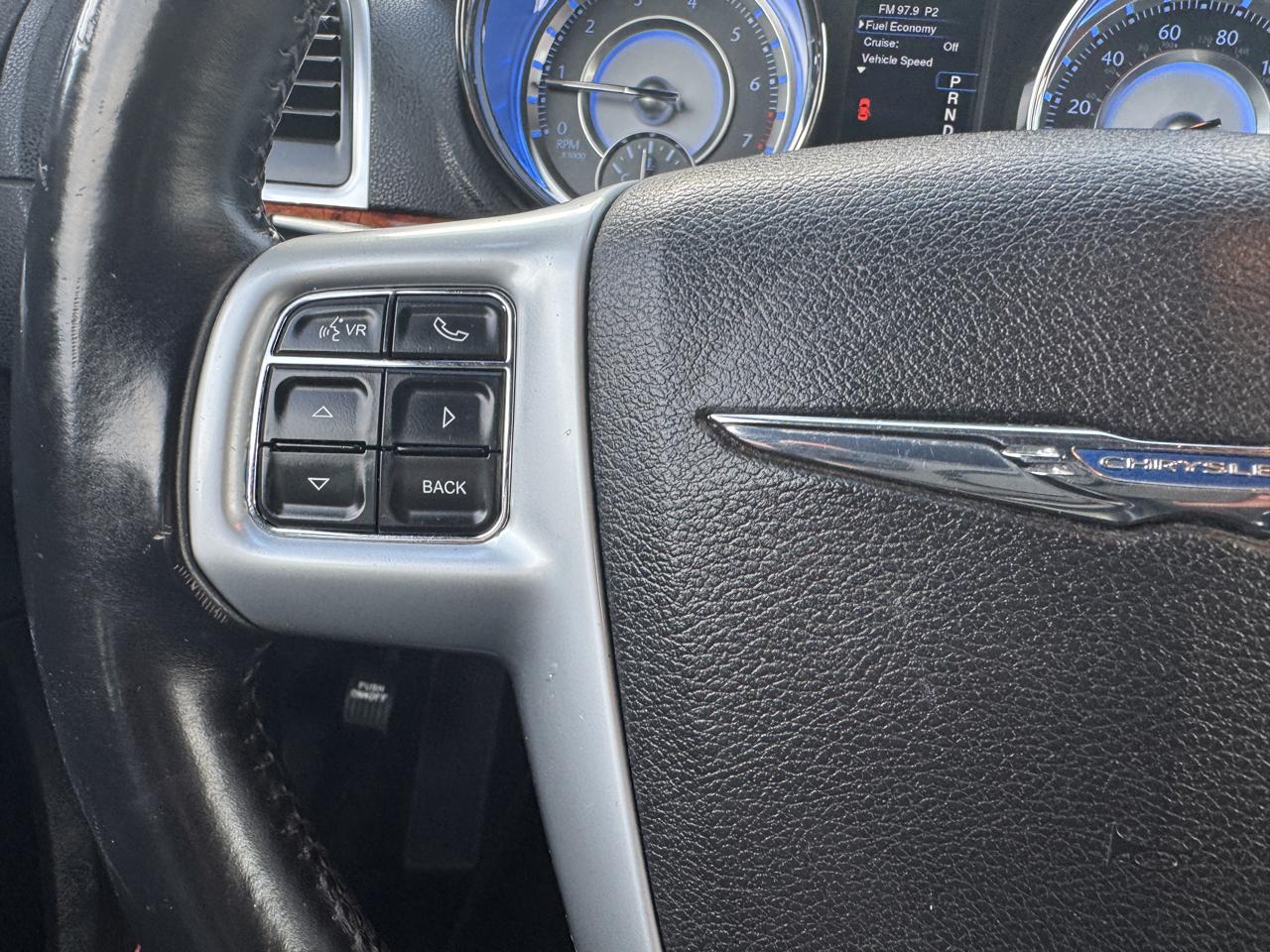 Chrysler 300 4dr Sdn RWD 2014